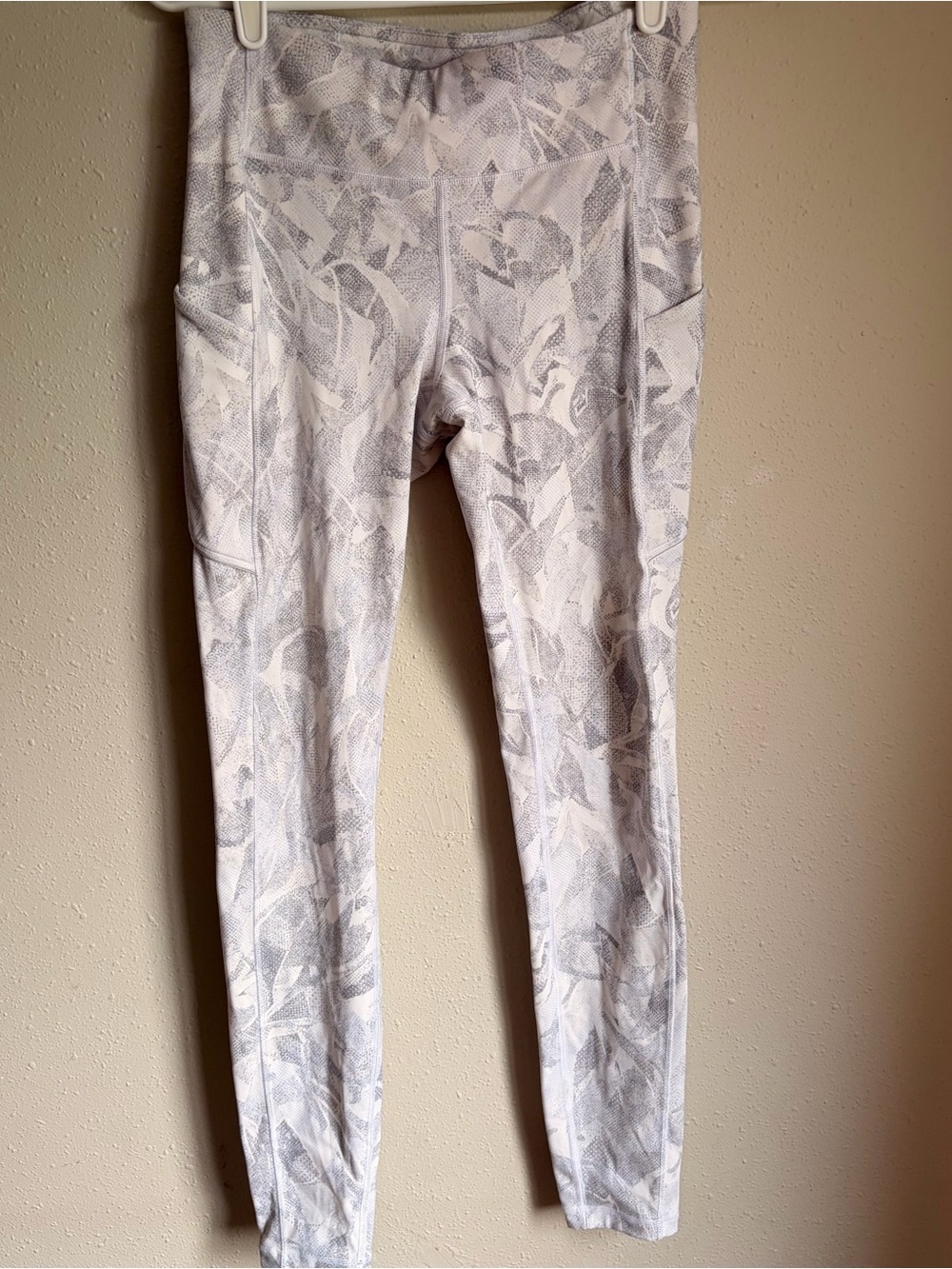 lululemon athletica Light Gray White Patterned High-Rise Leggings